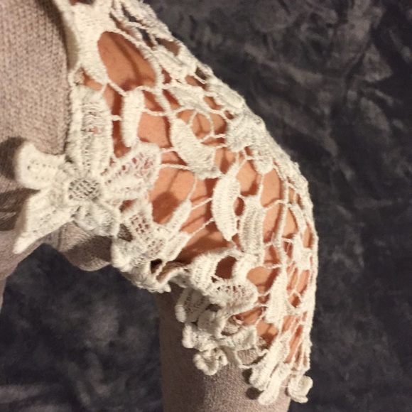 Lace Shoulder Sweater ⚠️Final Price Reduction ⚠️ - Picture 3 of 7